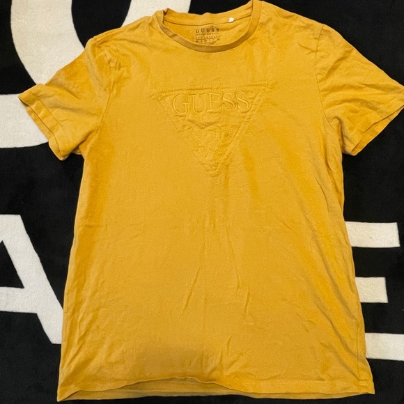 Guess Monogram Tee - Picture 1 of 2